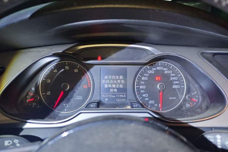 Used Audi A4L 2013 35 TFSI Automatic Comfort Model Instrument Cluster