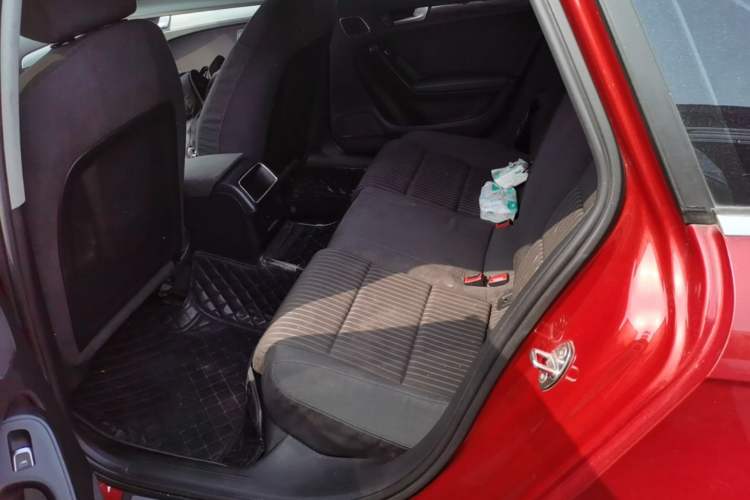 Used Audi A4L 2013 35 TFSI Automatic Standard Model Left Rear Seat