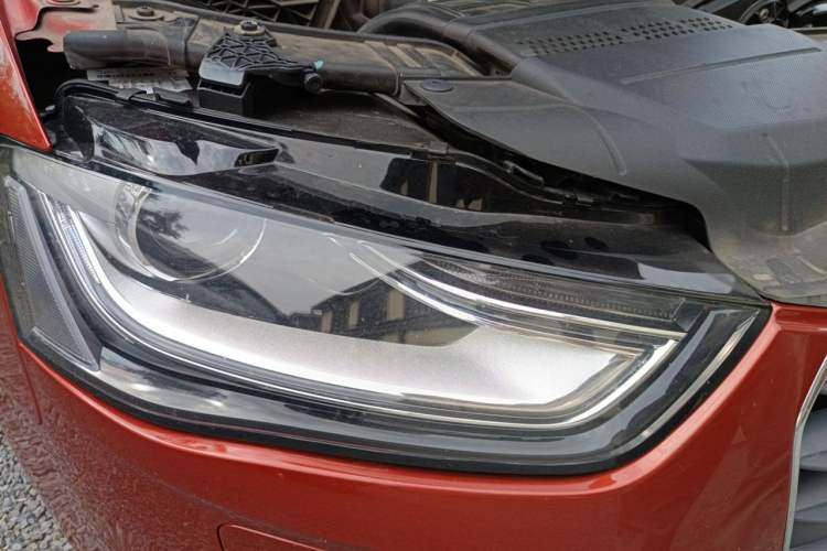 Used Audi A4L 2013 35 TFSI Automatic Comfort Model Right Front Headlight