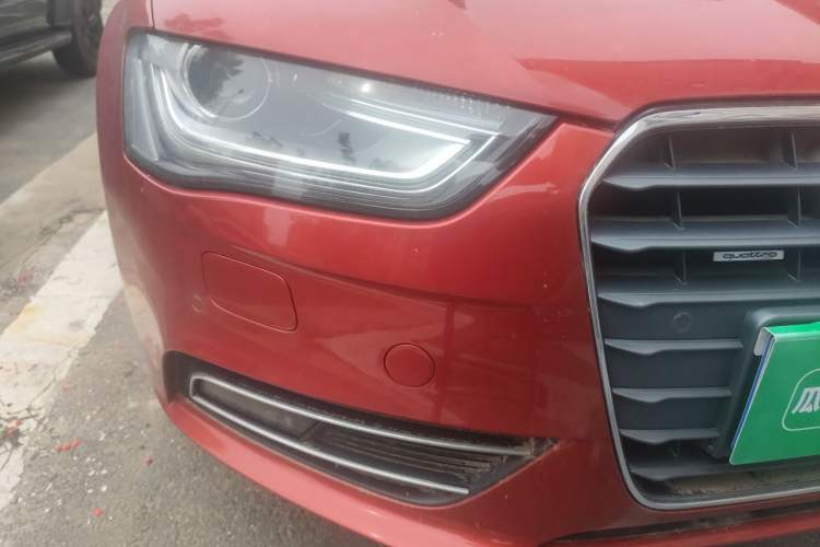 Used Audi A4L 2013 35 TFSI Automatic Comfort Model Right Front Headlight