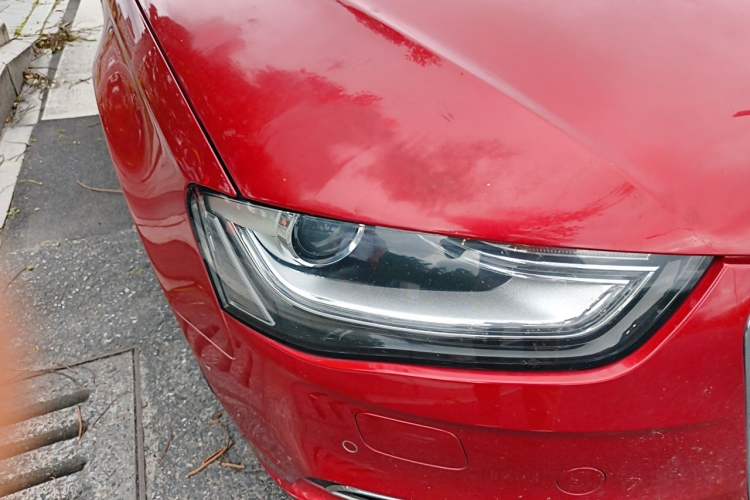 Used Audi A4L 2013 35 TFSI Automatic Standard Model Right Front Headlight