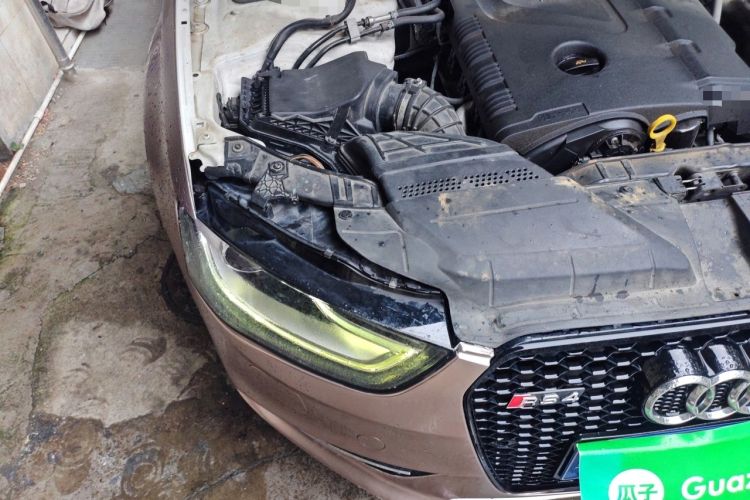 Used Audi A4L 2013 35 TFSI Automatic Standard Model Right Front Headlight