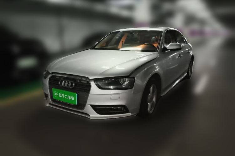 Used Audi A4L 2013 35 TFSI Automatic Comfort Model Guazi used car, China used car export, Used car for sale, Used cars, Cheapest cars for sale
