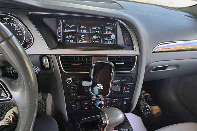 Used Audi A4L 2013 35 TFSI Automatic Comfort Model Audio And AC Panel