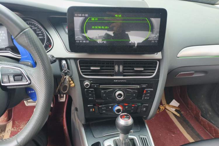 Used Audi A4L 2013 35 TFSI Automatic Standard Model Audio And AC Panel