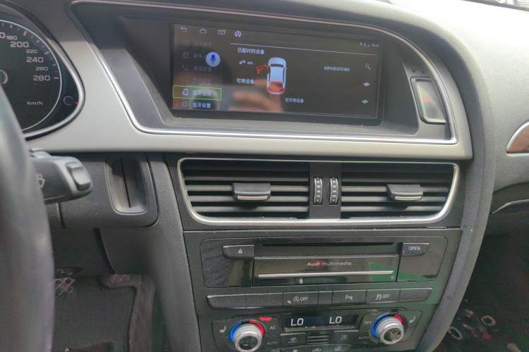 Used Audi A4L 2013 35 TFSI Automatic Technology Edition Audio And AC Panel