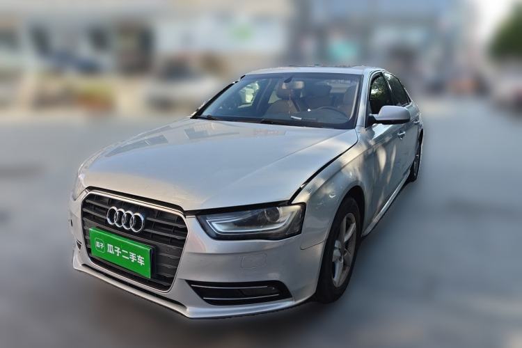 Used Audi A4L 2013 35 TFSI Automatic Comfort Model Guazi used car, China used car export, Used car for sale, Used Audi cars, Cheapest cars for sale