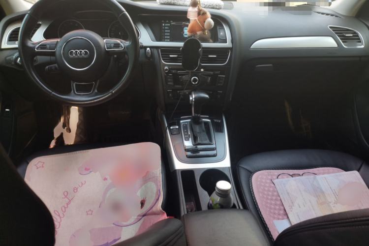 Used Audi A4L 2013 35 TFSI Automatic Standard Model Center Console