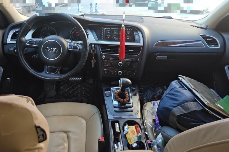 Used Audi A4L 2013 35 TFSI Automatic Comfort Model Center Console