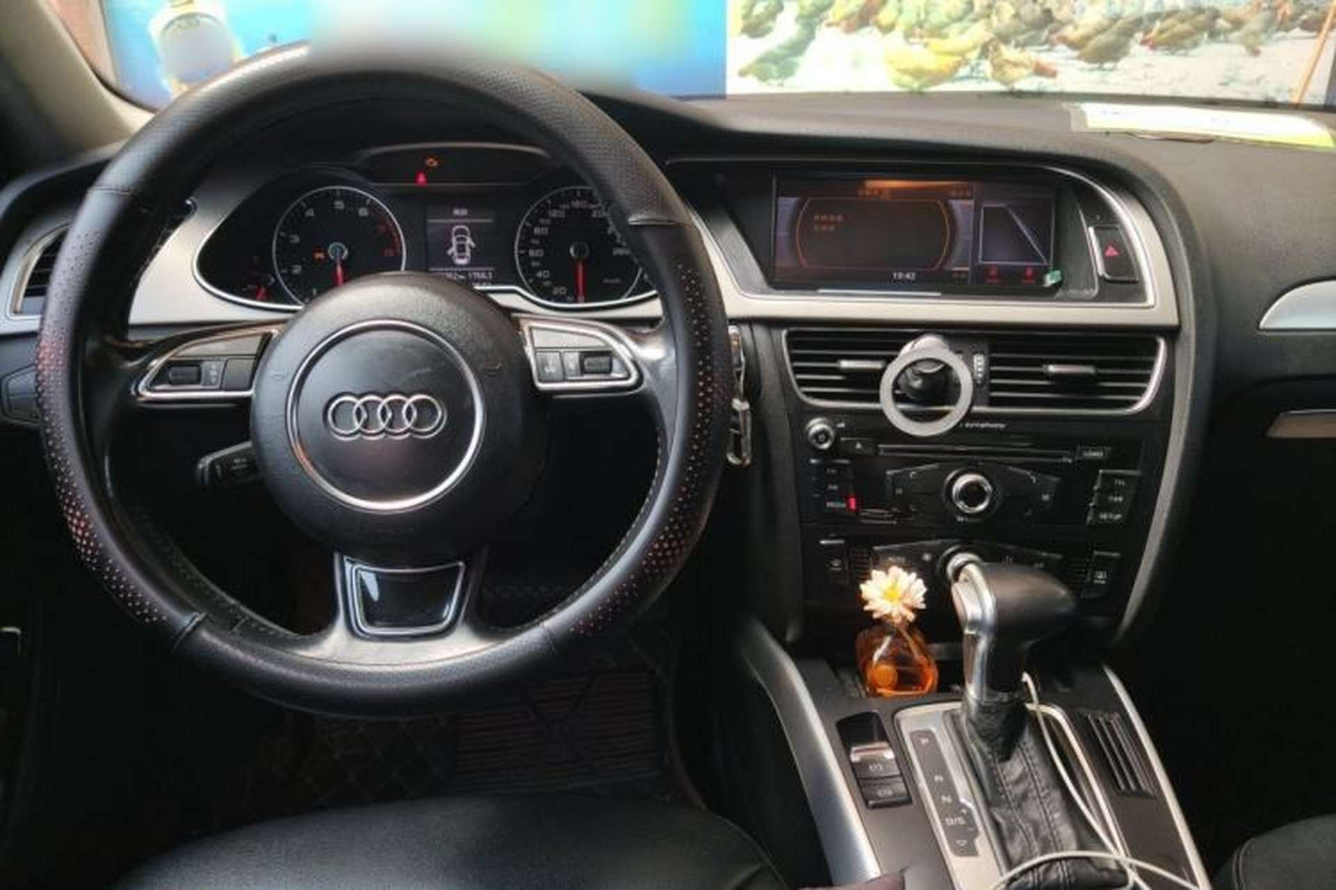 Used Audi A4L 2013 35 TFSI Automatic Standard Model Center Console
