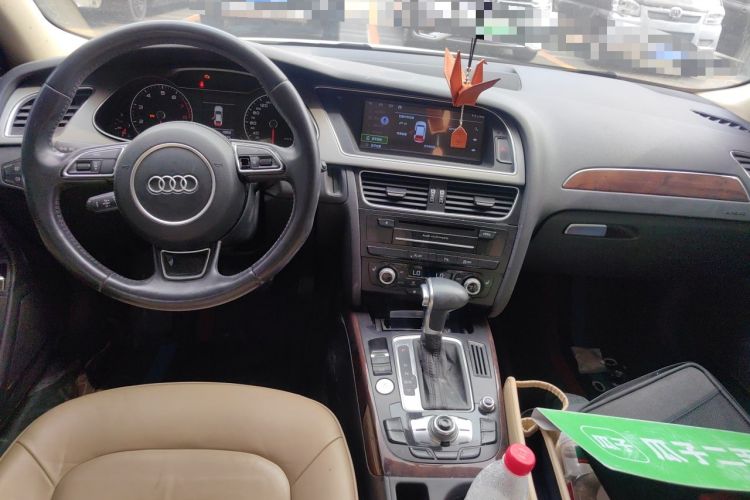 Used Audi A4L 2013 35 TFSI Automatic Technology Edition Center Console