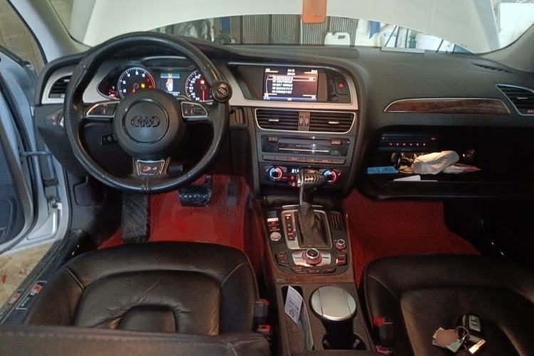 Used Audi A4L 2013 35 TFSI Automatic Technology Edition Center Console