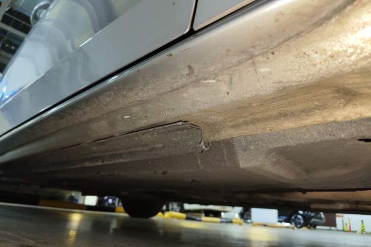 Used Audi A4L 2013 35 TFSI Automatic Standard Model Chassis Front Right