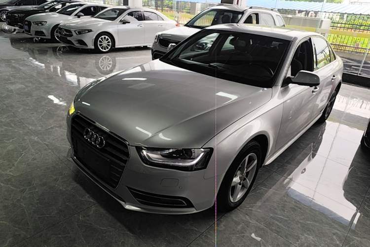 Used Audi A4L 2013 35 TFSI Automatic Standard Model Guazi used car, China used car export, Used car for sale, Used  cars, Cheapest cars for sale