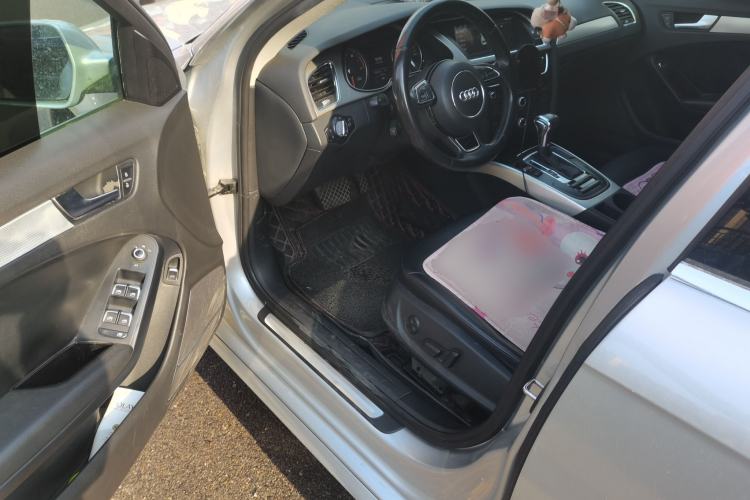 Used Audi A4L 2013 35 TFSI Automatic Standard Model Driver Seat