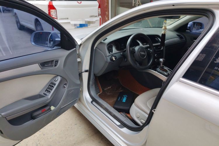 Used Audi A4L 2013 35 TFSI Automatic Standard Model Driver Seat