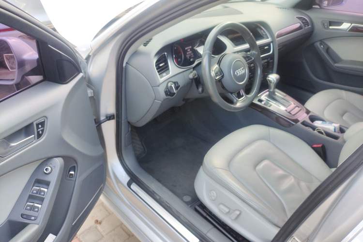 Used Audi A4L 2013 35 TFSI Automatic Standard Model Driver Seat