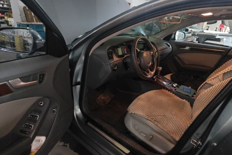 Used Audi A4L 2013 35 TFSI Automatic Comfort Model Driver Seat