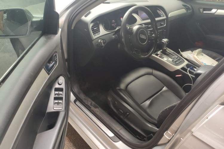 Used Audi A4L 2013 35 TFSI Automatic Comfort Model Driver Seat