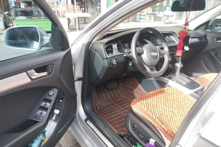 Used Audi A4L 2013 35 TFSI Automatic Standard Model Driver Seat