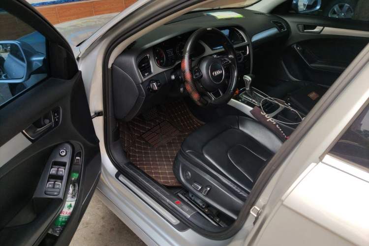 Used Audi A4L 2013 35 TFSI Automatic Standard Model Driver Seat
