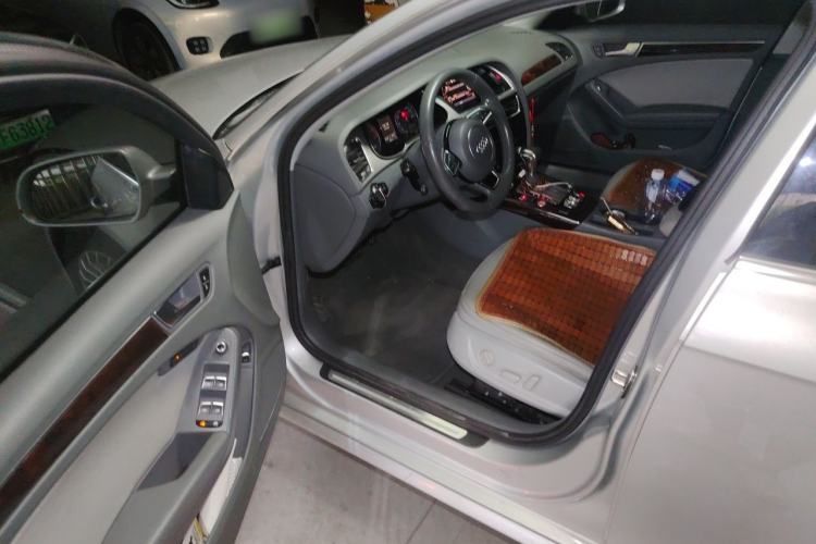Used Audi A4L 2013 35 TFSI Automatic Technology Edition Driver Seat