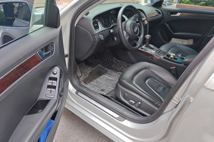 Used Audi A4L 2013 35 TFSI Automatic Comfort Model Driver Seat