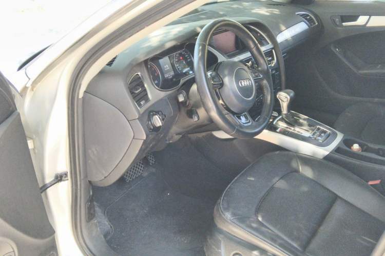 Used Audi A4L 2013 35 TFSI Automatic Standard Model Driver Seat