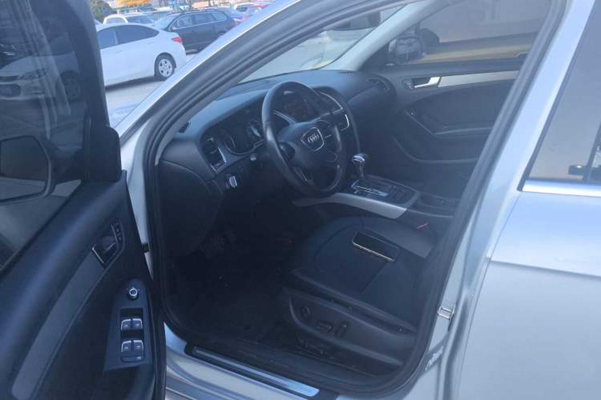 Used Audi A4L 2013 30 TFSI Automatic Comfort Model Driver Seat
