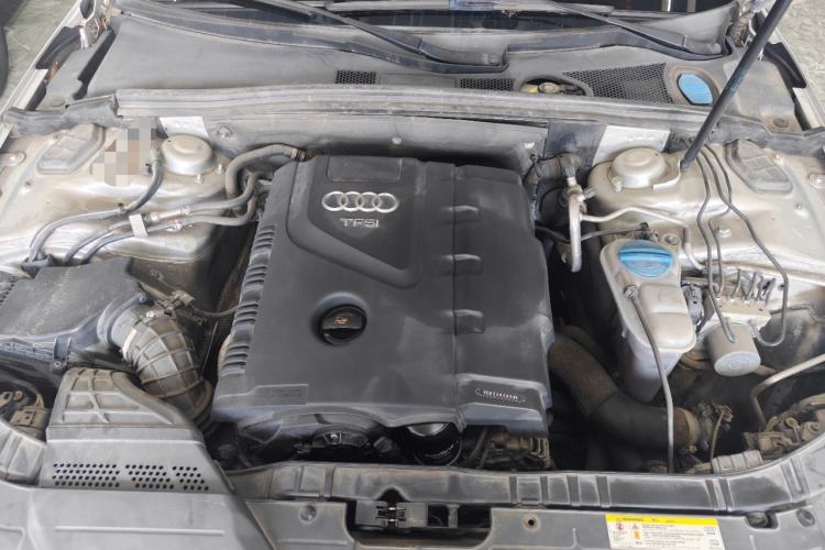 Used Audi A4L 2013 35 TFSI Automatic Comfort Model Engine Bay