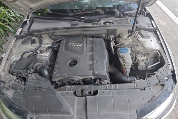 Used Audi A4L 2013 35 TFSI Automatic Comfort Model Engine Bay