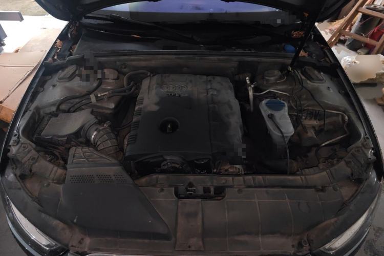Used Audi A4L 2013 35 TFSI Automatic Comfort Model Engine Bay