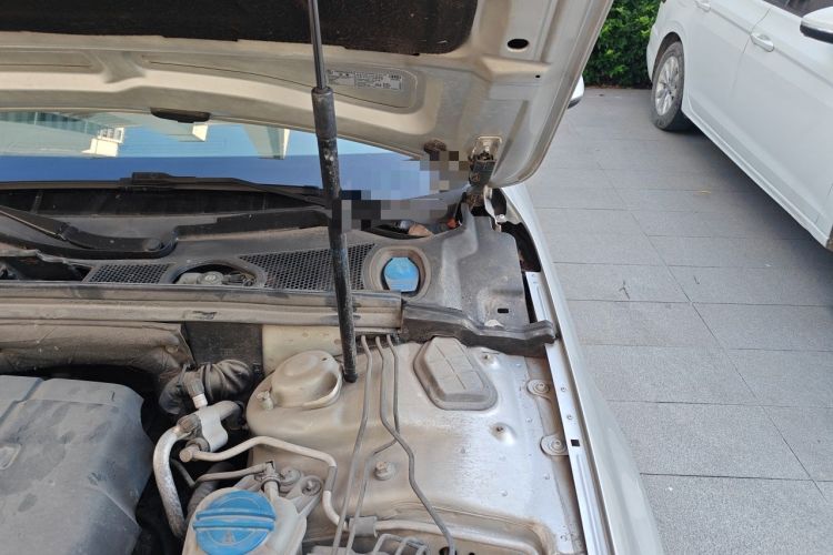 Used Audi A4L 2013 35 TFSI Automatic Standard Model Engine Bay Left