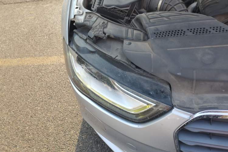 Used Audi A4L 2013 35 TFSI Automatic Standard Model Engine Bay Right