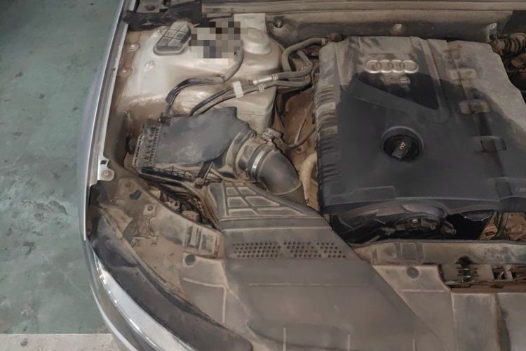 Used Audi A4L 2013 35 TFSI Automatic Technology Edition Engine Bay Right