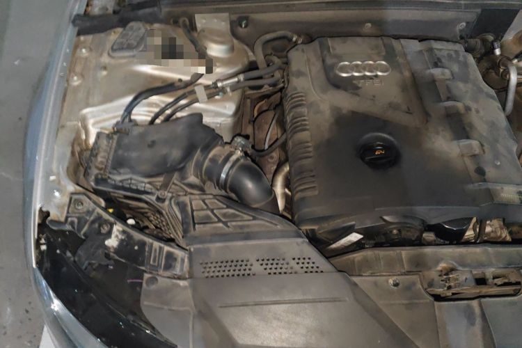 Used Audi A4L 2013 35 TFSI Automatic Technology Edition Engine Bay Right