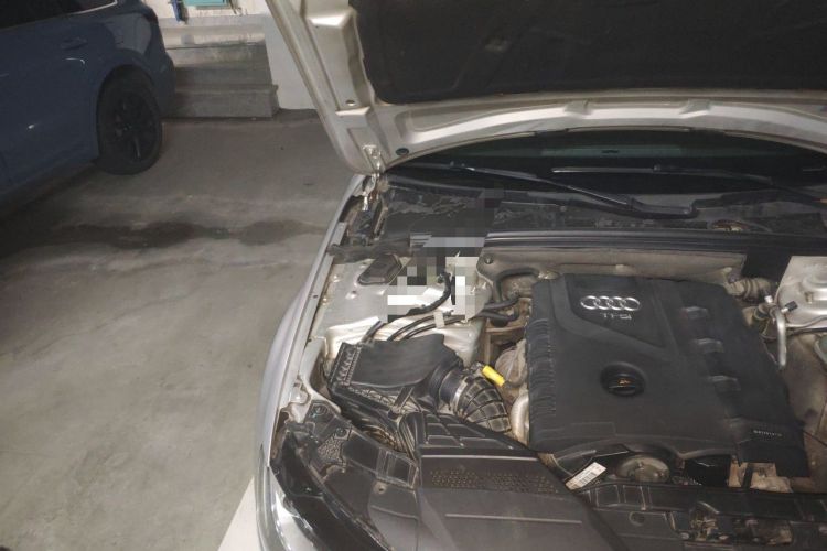 Used Audi A4L 2013 35 TFSI Automatic Standard Model Engine Bay Right