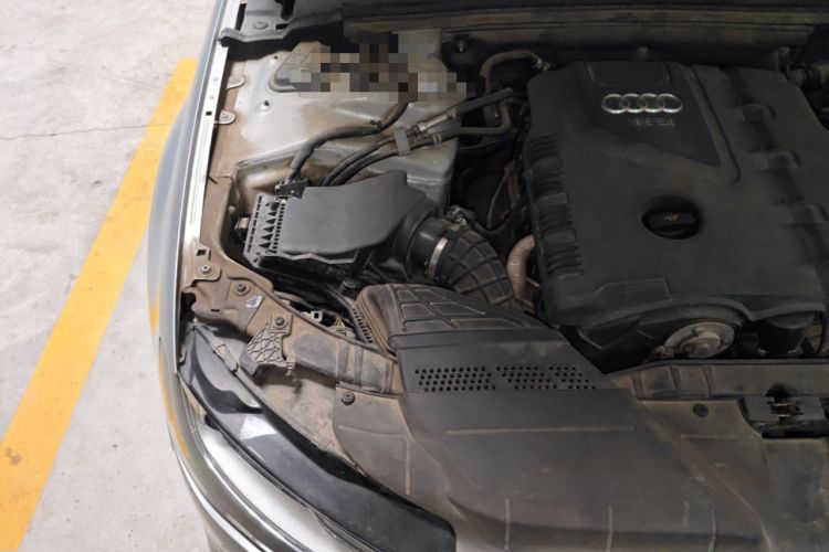 Used Audi A4L 2013 35 TFSI Automatic Comfort Model Engine Bay Right