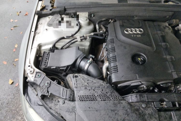 Used Audi A4L 2013 35 TFSI Automatic Standard Model Engine Bay Right