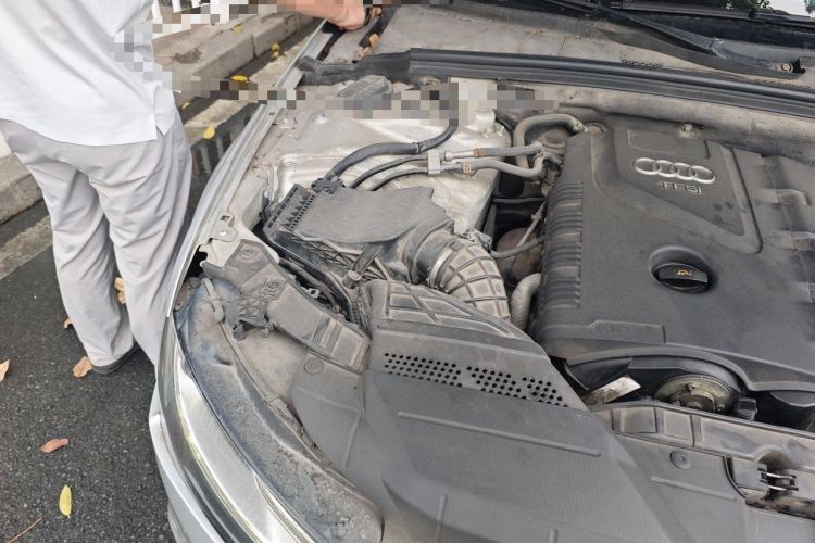 Used Audi A4L 2013 35 TFSI Automatic Technology Edition Engine Bay Right