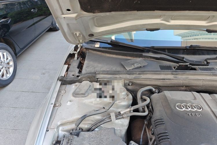 Used Audi A4L 2013 35 TFSI Automatic Standard Model Engine Bay Right