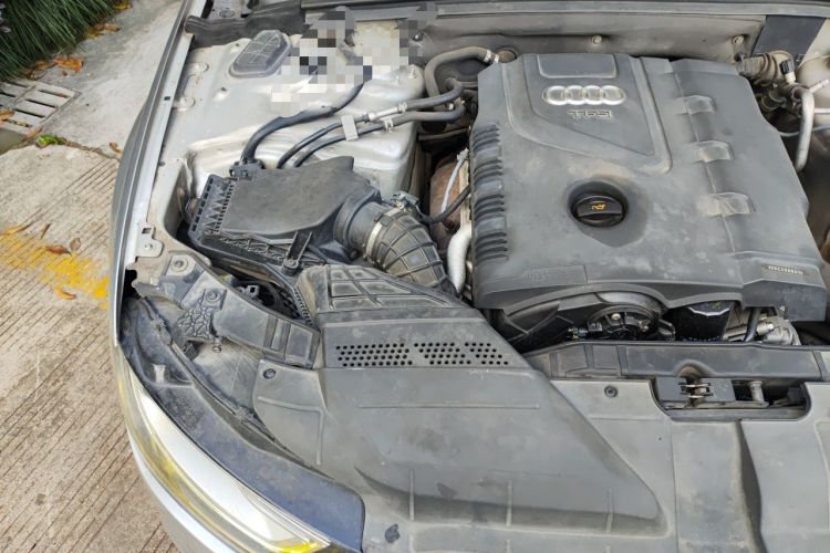 Used Audi A4L 2013 35 TFSI Automatic Standard Model Engine Bay Right