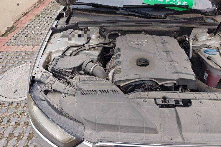 Used Audi A4L 2013 35 TFSI Automatic Comfort Model Engine Bay Right