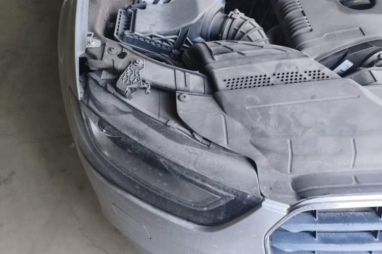 Used Audi A4L 2013 35 TFSI Automatic Standard Model Engine Bay Right