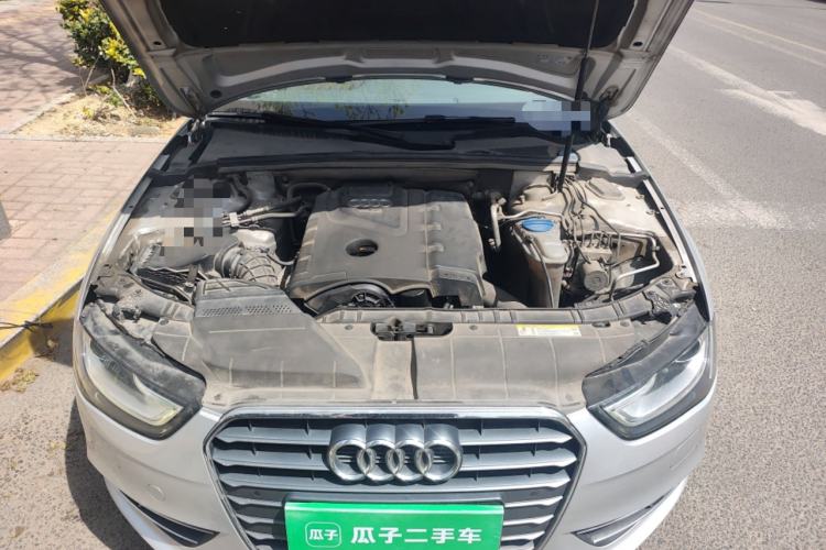 Used Audi A4L 2013 35 TFSI Automatic Standard Model Engine Bay