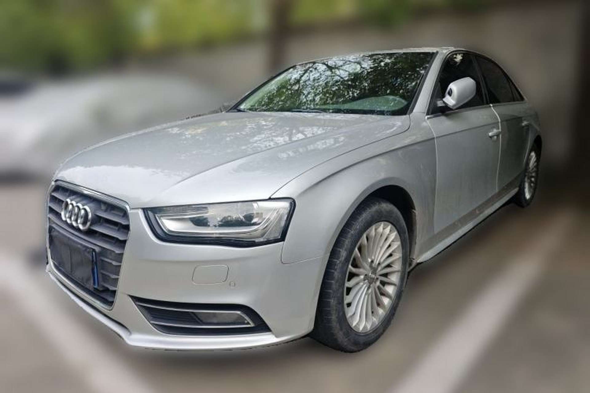 Used Audi A4L 2013 35 TFSI Automatic Luxury Model Front Left 45 Deg