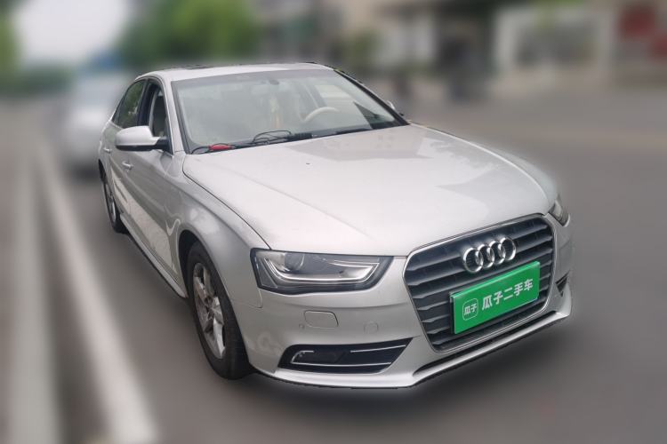 Used Audi A4L 2013 35 TFSI Automatic Comfort Model Front Right 45 Deg