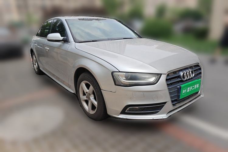 Used Audi A4L 2013 35 TFSI Automatic Comfort Model Front Right 45 Deg