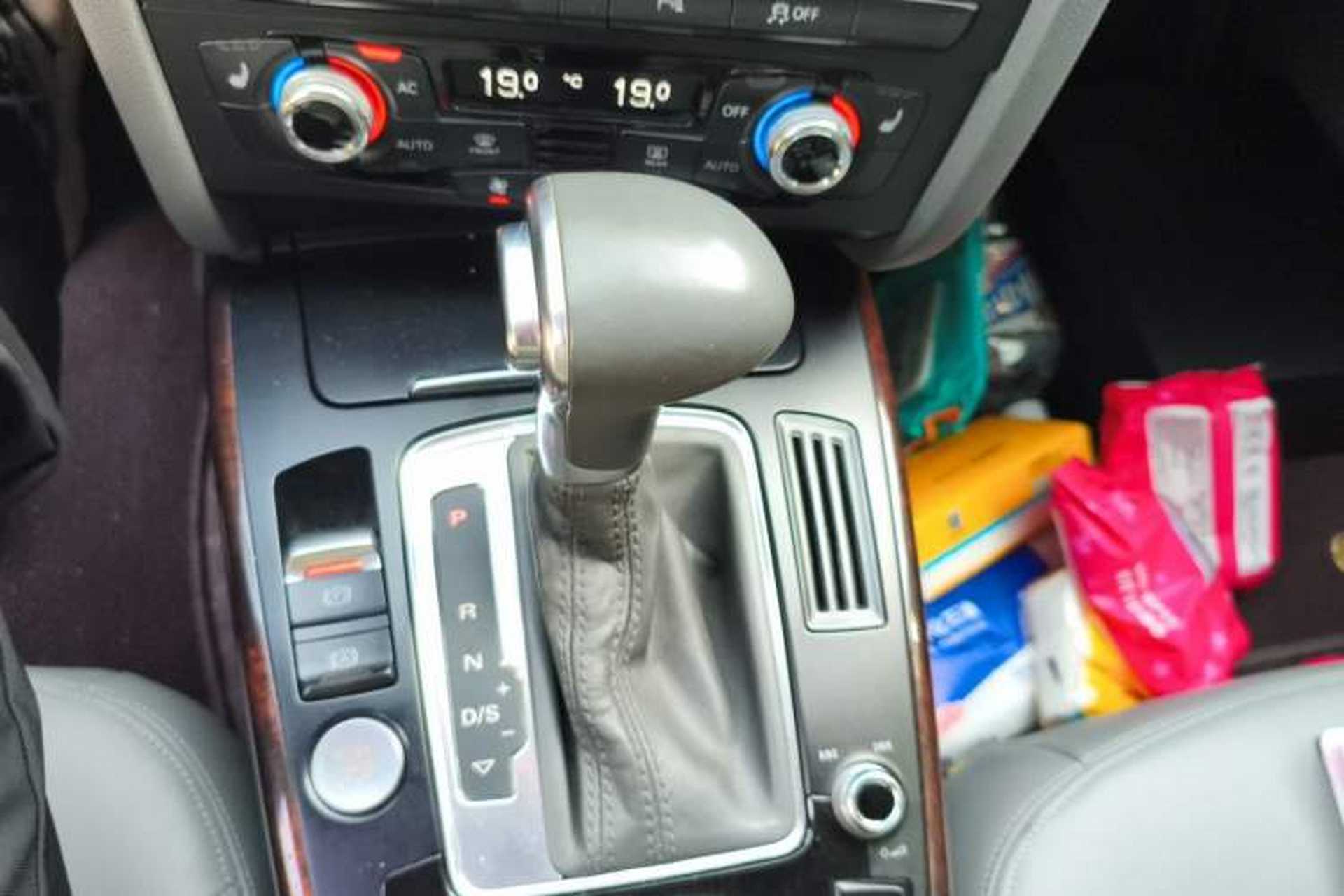 Used Audi A4L 2013 35 TFSI Automatic Technology Edition Gear Lever