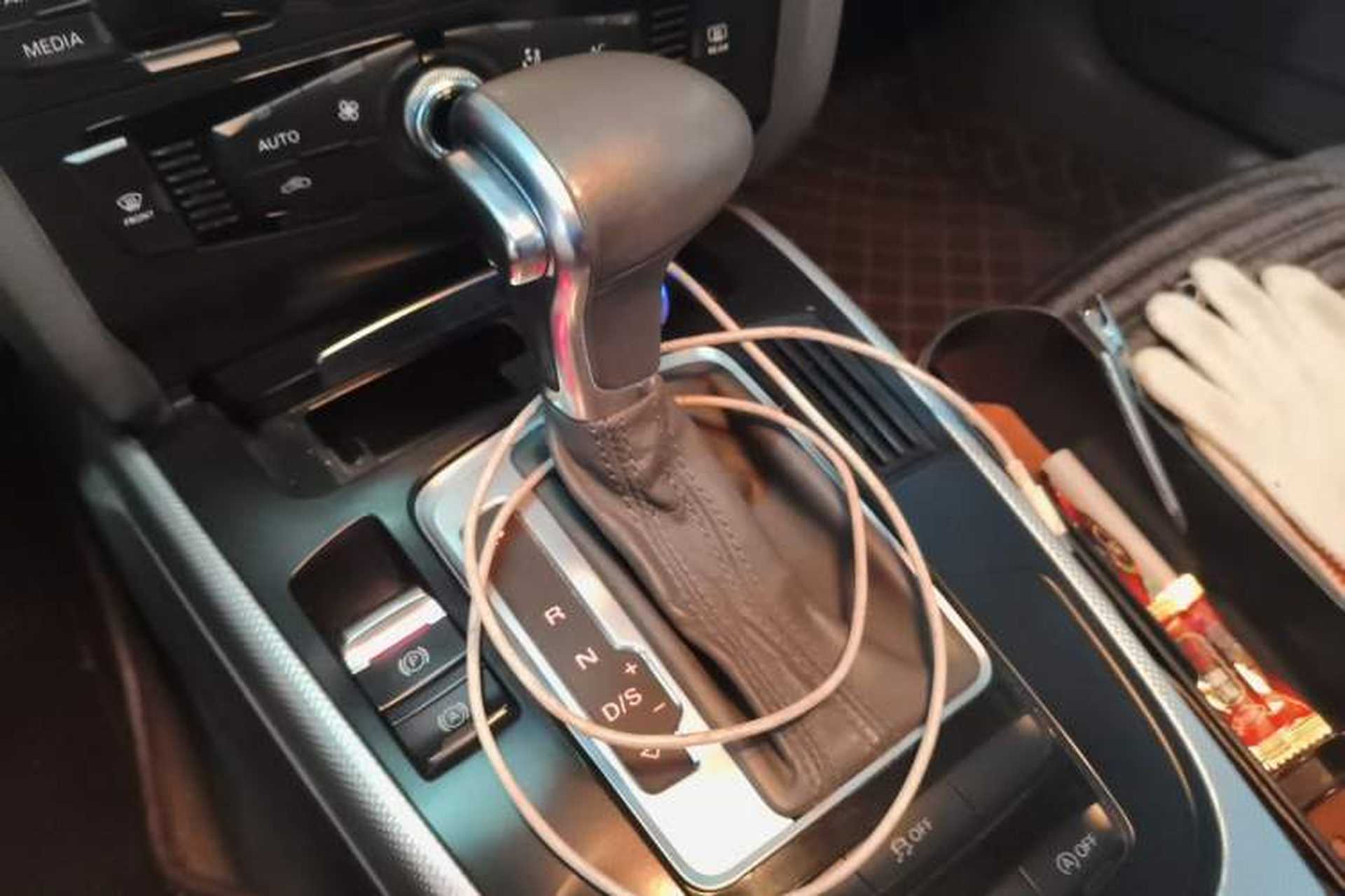 Used Audi A4L 2013 35 TFSI Automatic Standard Model Gear Lever